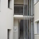 Lj -