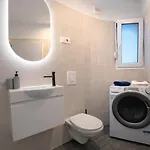 Lj - Apartment