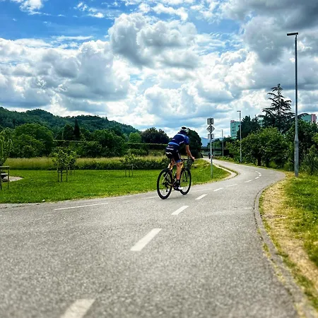 Lj - * Sempeter pri Gorici